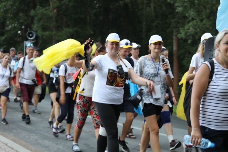 19. Pielgrzymka Dekanatu Czechowickiego na Jasną Górę - na trasie