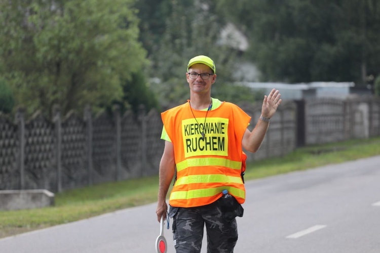 19. Pielgrzymka Dekanatu Czechowickiego na Jasną Górę - na trasie