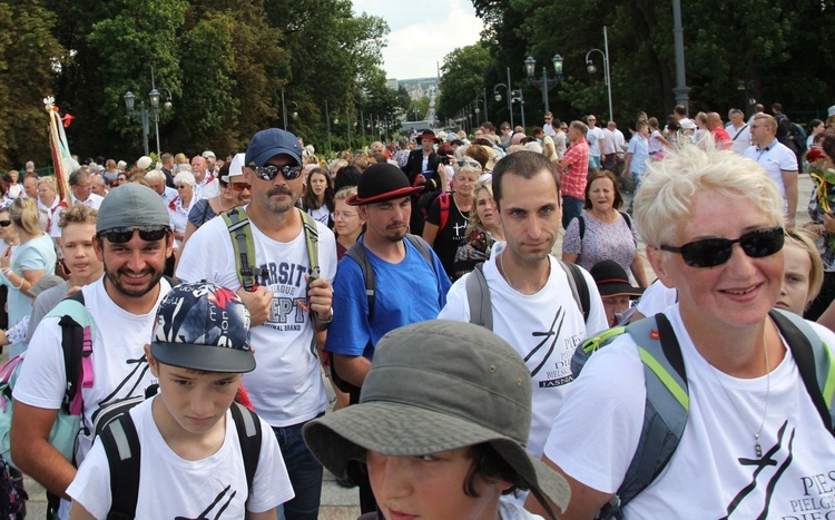 Powitanie 30. Pieszej Pielgrzymki Diecezji Bielsko-Żywieckiej na Jasnej Górze - 2021