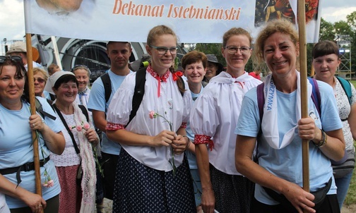 Istebna wyruszyła do Częstochowy po raz pierwszy z progu swoich domów.