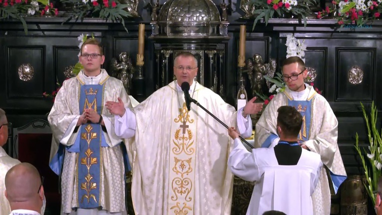 Bp Lityński: Każde pielgrzymowanie na Jasną Górę ma prowadzić do wzrostu wiary