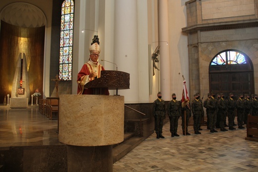 Katowice. Święto Wojska Polskiego w katedrze