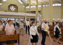 Abp Mirosław Adamczyk w sanktuarium MB Fatimskiej