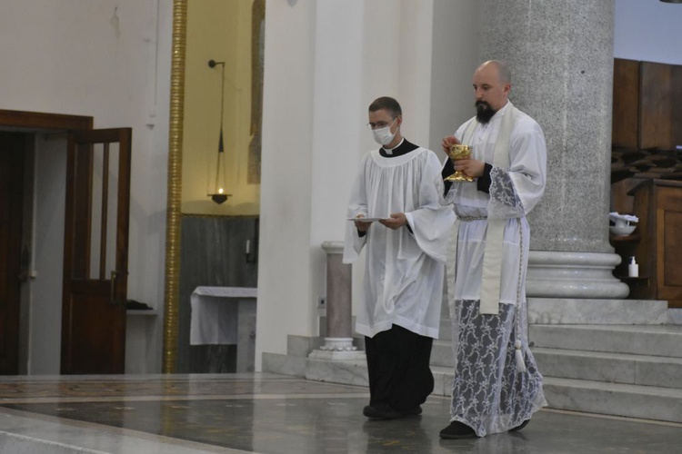 Radosne spotkanie oaz przy kościele pw. św. Anzelma w Rzymie