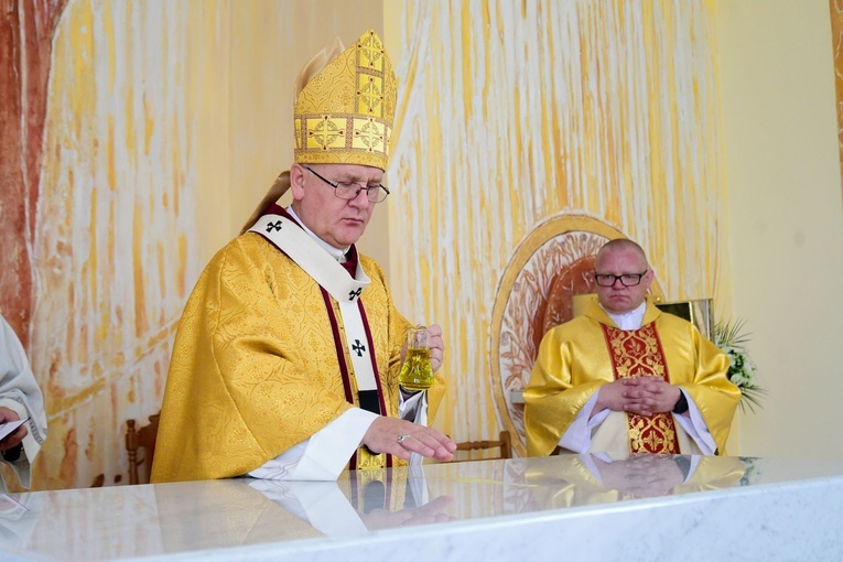 Zagaje. Poświęcenie kościoła