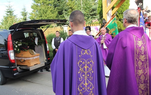 Uroczystości pogrzebowe śp. ks. kan. Wojciecha Janke w Lalikach