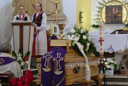Uroczystości pogrzebowe śp. ks. kan. Wojciecha Janke w Lalikach