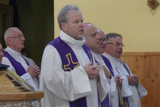 Uroczystości pogrzebowe śp. ks. kan. Wojciecha Janke w Lalikach