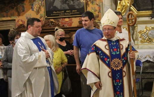 Abp Grzegorz Ryś na nabożeństwie fatimskim z góralami w Rychwałdzie