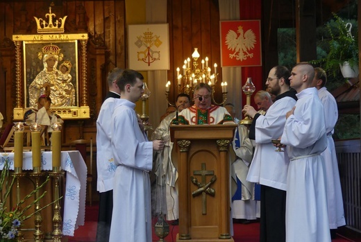 Abp Grzegorz Ryś na nabożeństwie fatimskim z góralami w Rychwałdzie