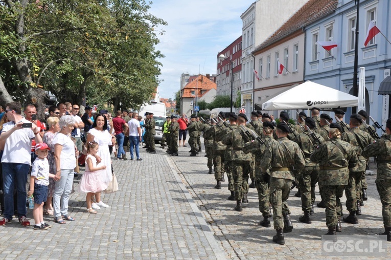 Strzelce Krajeńskie: Świętowanie z wojskiem