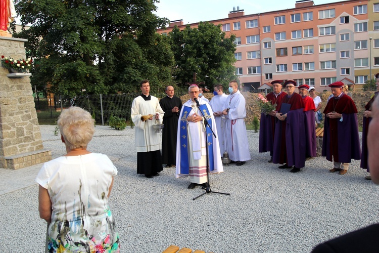 Figura Matki Bożej Licheńskiej