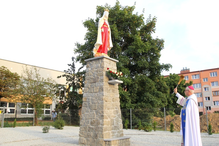 Figura Matki Bożej Licheńskiej