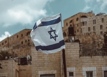 DGP: Izrael zamraża stosunki z Polską