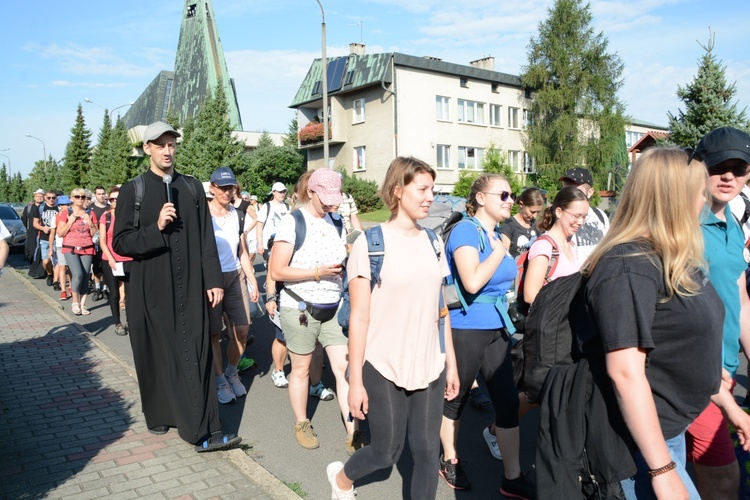 Start jedynek niebieskiej i żółtej