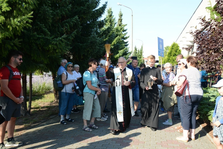 Start jedynek niebieskiej i żółtej