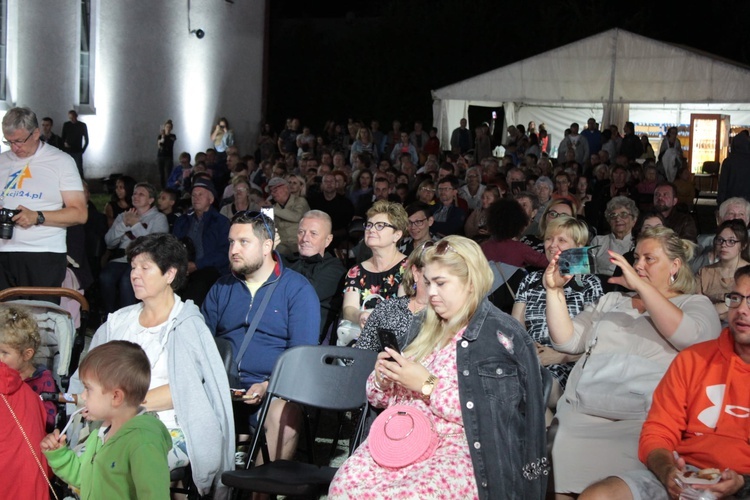 Głuszyca. Koncert Polskiej Orkiestry Muzyki Filmowej i SOUND’n Grace