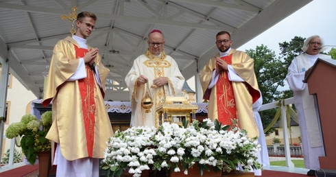 Jak codzienność wypełnić życiem eucharystycznym?