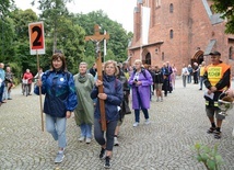 Dwójka pomarańczowo-czerwona już w drodze