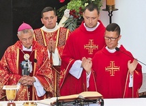Mszy św. ku czci męczennika przewodniczył abp Ludwig Schick.