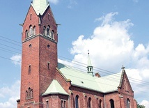 	Poświęcona w 1910 r. świątynia parafialna.
