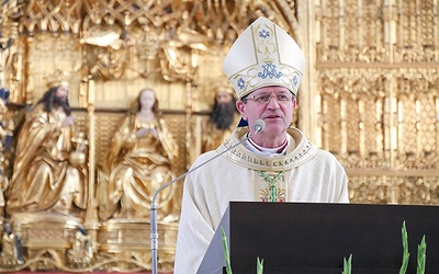 Sumie odpustowej przewodniczył i słowo Boże wygłosił metropolita gdański.
