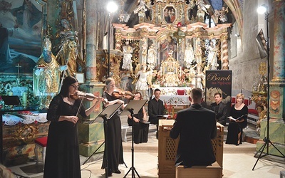 Występuje tu wielu artystów, biorących udział m.in. w Festiwalu "Barok na Spiszu". Tegoroczny koncert zaplanowano na 22 sierpnia o godz. 17.