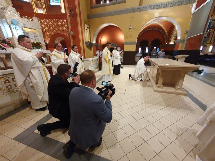 Konsekracja ołtarza w kościele św. Jacka w Bytomiu