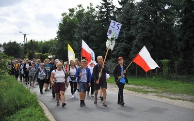 Grupy na szlaku. Dzień 1.