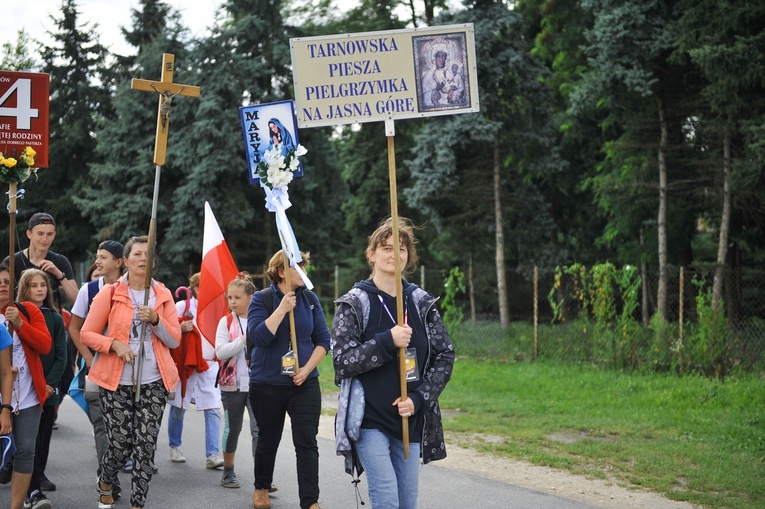 Grupy 1 i 4 na szlaku