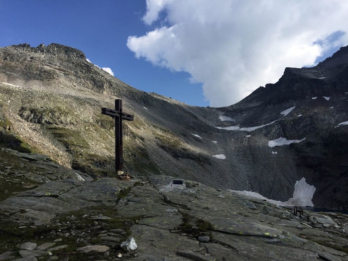 Bortelhorn - miejsce zaginięcia ks. Krzysztofa Grzywocza. Wędrówka ks. Adama Rogalskiego