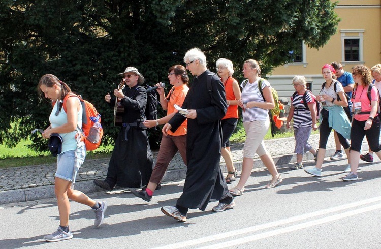 Gliwicka Pielgrzymka na Jasną Górę cz. 1