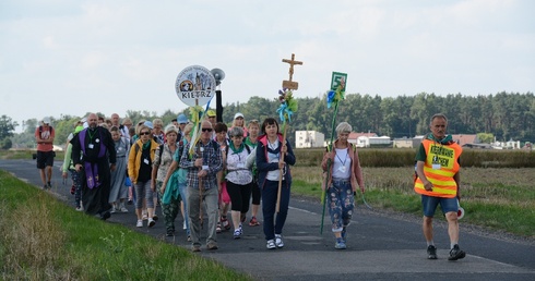 Pielgrzymka jest drogą życiową w pigułce