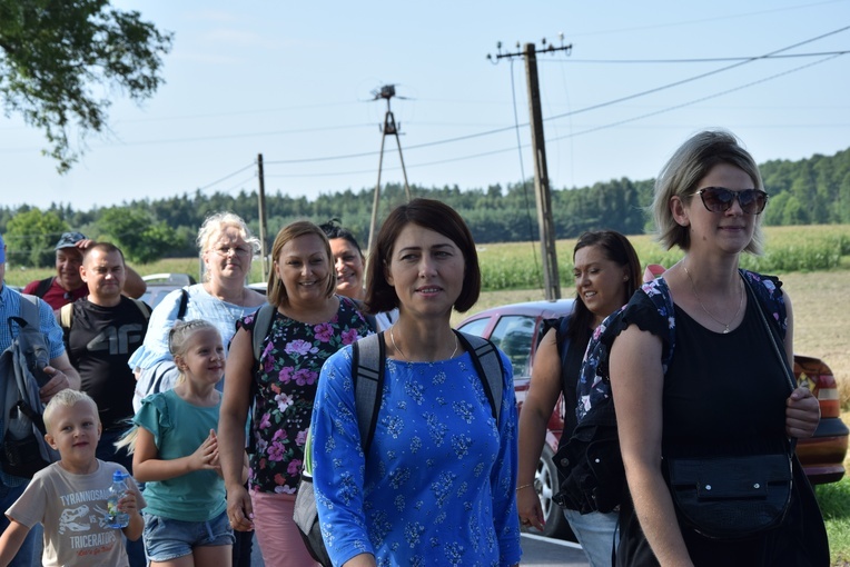 Pielgrzymi z Żychlina i Msza św. z wprowadzeniem relikwii papieża