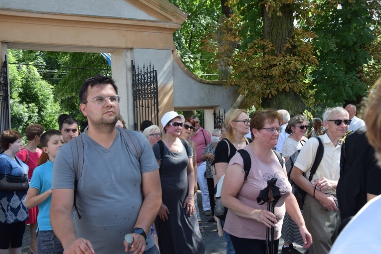 Suserz. Ustanowienie sanktuarium