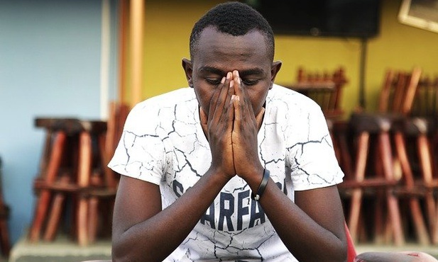 Bp Dabiré z Burkina Faso: terroryści chcą islamizacji Afryki