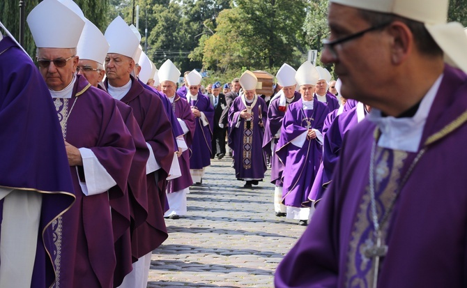 Diecezja warszawsko-praska pożegnała swojego pasterza [GALERIA]