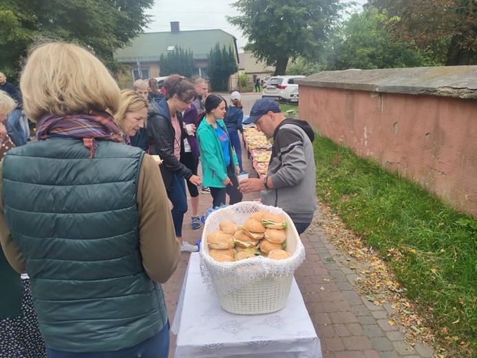 35. Piesza Pielgrzymka Rodzin z Głowna na Jasną Górę