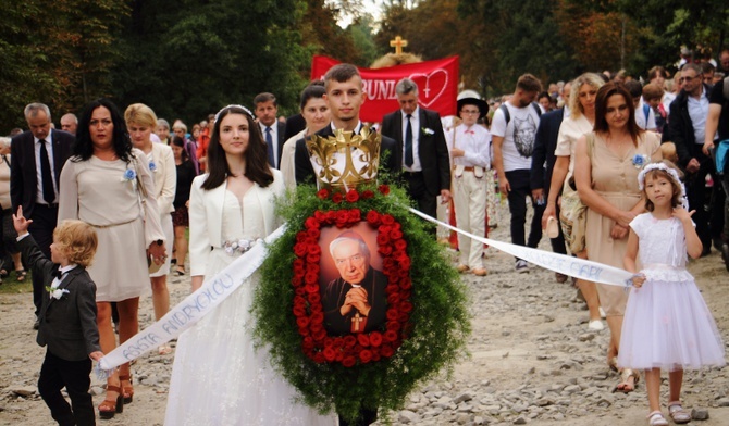 40 tys. wiernych wzięło udział w procesji Zaśnięcia Matki Bożej w Kalwarii Zebrzydowskiej