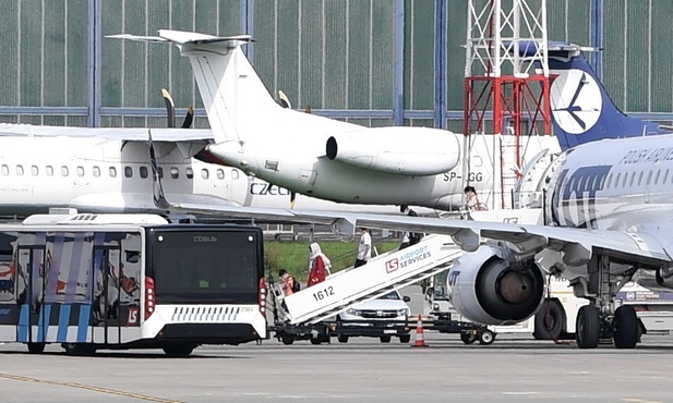 Dworczyk: do tej pory do Polski przyleciało 5 samolotów, na ich pokładzie ponad 260 osób ewakuowanych z Afganistanu