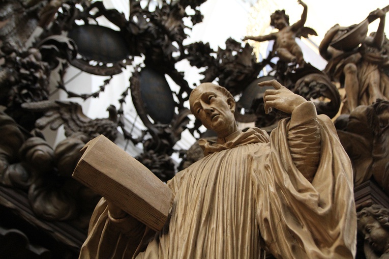 IV Archidiecezjalna Pielgrzymka Czcicieli Maryi - Wspólnot Żywego Różańca w Henrykowie