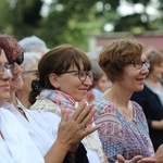 IV Archidiecezjalna Pielgrzymka Czcicieli Maryi - Wspólnot Żywego Różańca w Henrykowie