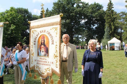 IV Archidiecezjalna Pielgrzymka Czcicieli Maryi - Wspólnot Żywego Różańca w Henrykowie