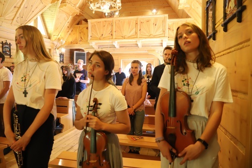 Powitanie symboli ŚDM na Śnieżnicy