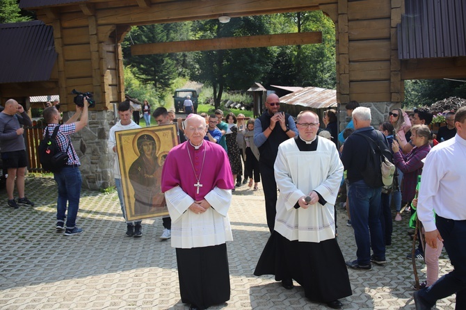 Powitanie symboli ŚDM na Śnieżnicy