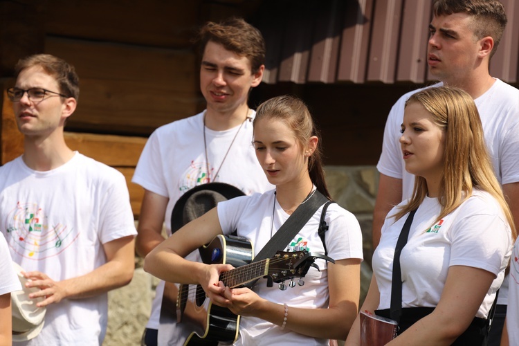 Powitanie symboli ŚDM na Śnieżnicy