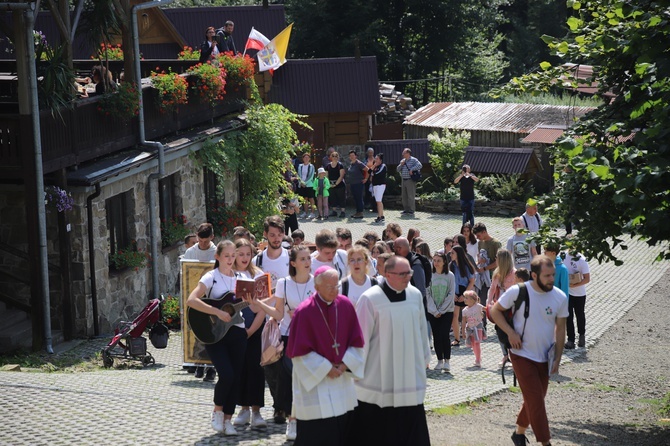 Powitanie symboli ŚDM na Śnieżnicy