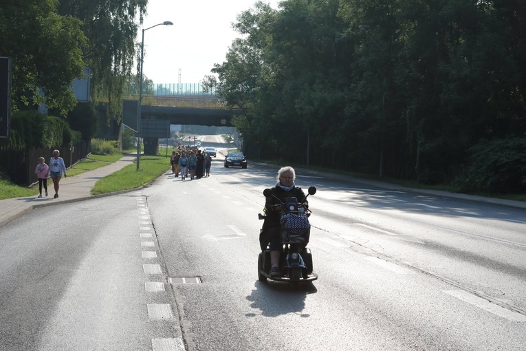 Pielgrzymka kobiet do Piekar cz.1