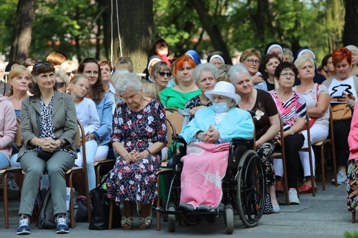 Pielgrzymka kobiet do Piekar cz.2