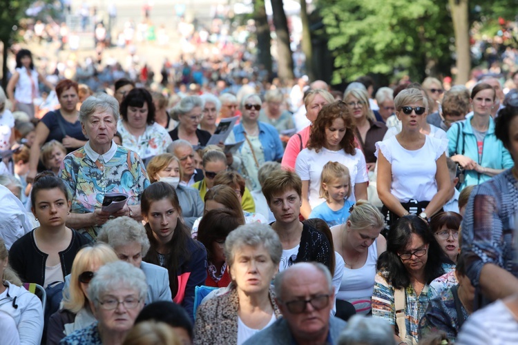 Pielgrzymka kobiet do Piekar cz.2